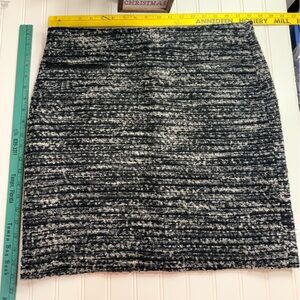 Modern Black and White Area Rug